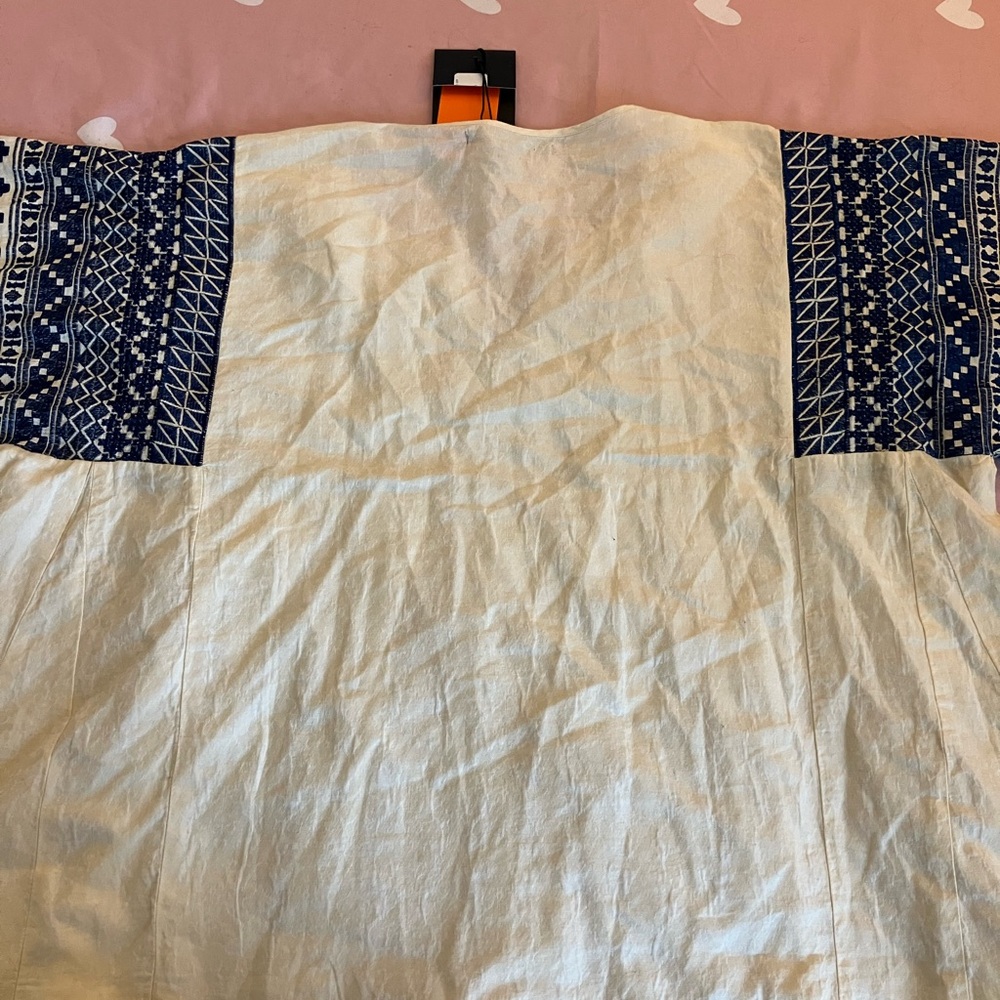 Mid- Arm length Blouse/Shirt